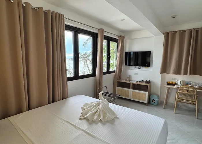 Alona Vida Beach Resort